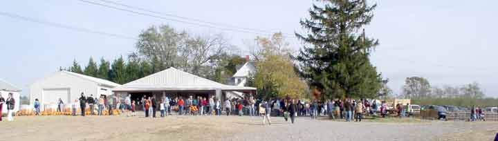 Crowd at the stand during the Fall.